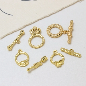 Détails des fermoirs OT couronnes et tulipes plaqués or 14K pour la création de bijoux