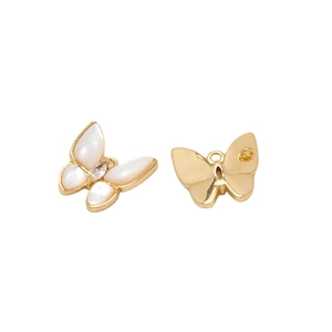 Pendentif papillon en cuivre doré avec incrustation de nacre et zircone cubique
