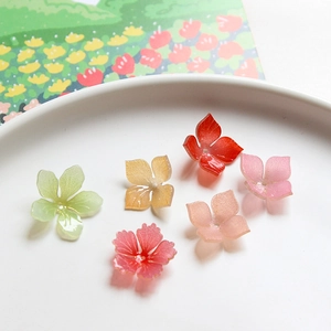 Gekleurde doorschijnende harsbloemen voor DIY-sieraden en haaraccessoires