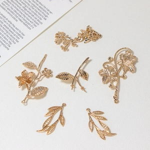 Pendentifs Vintage en Cuivre Doré Fleur Feuille Branche pour Création de Bijoux DIY Accessoires de Boucles d'Oreilles et Épingles à Cheveux Style Antique