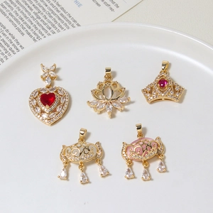 Ciondolo in Rame con Zirconia Corona Cuore Lucchetto della Pace Nuvola di Buon Auspicio per Produzione di Gioielli DIY