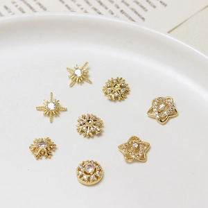 Charm per unghie stella e fiocco di neve oro con zirconi per nail art fai-da-te