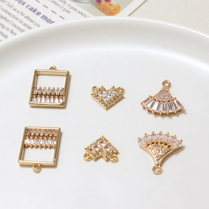 Lot de 6 pendentifs dorés en zircon aux formes géométriques pour bijoux artisanaux