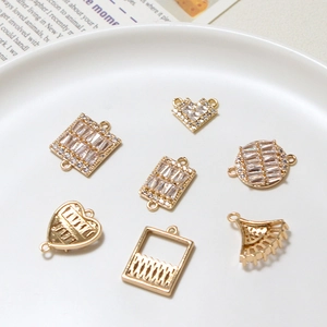 Connecteurs géométriques cœur et ronds plaqués or avec zircons pour bijoux DIY