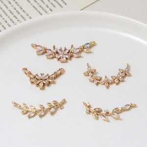Goldene Blumen- und Blatt-Schmuckverbinder mit Zirkonia für DIY-Halsketten