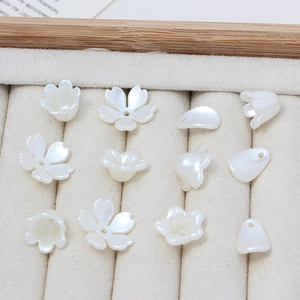Cuentas de pétalos de flores de ABS blanco perlado para joyas hechas a mano y accesorios