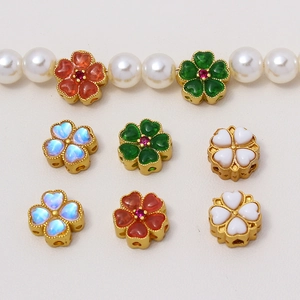 DIY Blumenperlen mit Goldrahmen und bunten Turmalin-Stil Blütenblättern für Armbänder