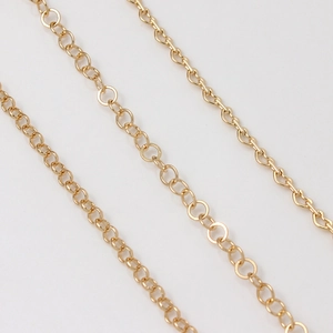 Détail des maillons de chaîne plaqués or 14K pour la création de bijoux DIY