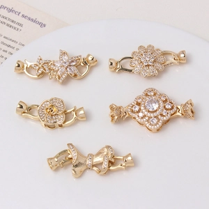 Cinq fermoirs assortis en plaqué or 14K avec zircons pour colliers et bracelets de bijoux