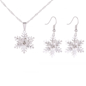 Elegantes Schneeflocken Schmuckset mit rotierendem Anhänger und Hakenohrringen