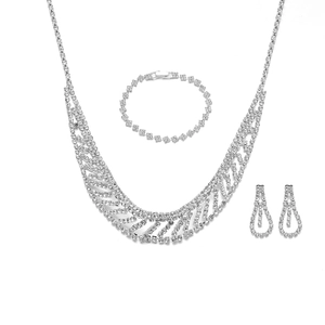 Elegant rhinestone necklace bracelet and earrings bridal jewelry set for wedding party