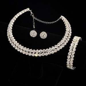Luxuriöses Brautschmuck-Set mit doppelreihiger Strass-Halskette, Armband und Ohrsteckern