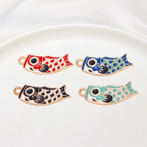 Vierteiliges Set japanische Koinobori-Anhänger aus Emaille mit goldener Legierung für DIY