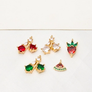 Colgantes de Frutas de Cobre con Strass Microengastados para DIY Pendientes Collar Fabricación de Joyas Formas de Cereza Sandía Zanahoria Accesorios Chapados en Oro