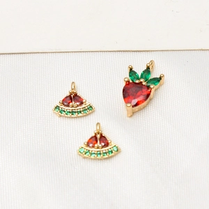 Set de colgantes de joyería DIY con circonitas de cobre en forma de fresa y sandía