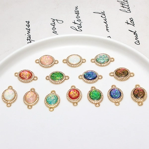 Pendentifs ovales en opale synthétique avec halo de zircon et placage or pour bijoux DIY