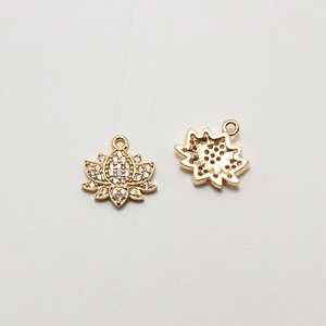 Détails de pendentifs lotus dorés sertis de zircons pour la création de bijoux DIY