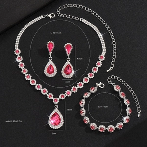 Luxe sieradenset met rode kristallen druppelketting, oorbellen en armband voor dames