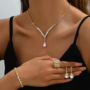Luxury 4-Piece Jewelry Set With Teardrop Rhinestone Necklace Earrings Bracelet And Ring Copper Inlaid Women Wedding Party Jewelry