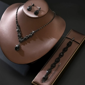 Elegant black teardrop zircon bridal jewelry set with necklace earrings and bracelet