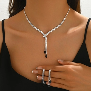 Parure collier en Y et boucles d'oreilles avec cristaux et pierres marquises noires