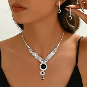 Luxury Copper Alloy Rhinestone Necklace And Earrings For Bridal Wedding Party Women Exaggerated Vintage Flower Jewelry