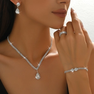 Elegant silver bridal jewelry set with sparkling rhinestones for wedding and banquets
