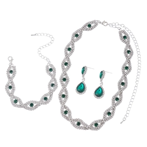 Elegante zilveren set ketting armband oorbellen met groene kristallen voor bruiloft