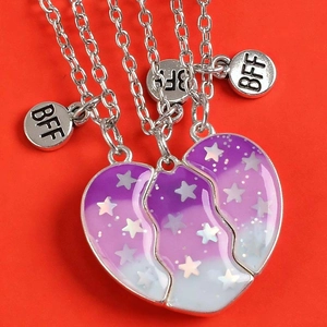 Set di 3 collane BFF magnetiche a cuore con ciondoli a gradazione galassia stellata