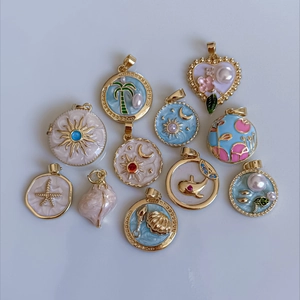 Set di ciondoli in acciaio inossidabile placcato oro 18K con stelle marine e conchiglie