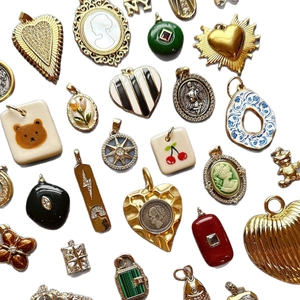 Mix di ciondoli vintage in acciaio inossidabile 18K oro con stelle e cuori