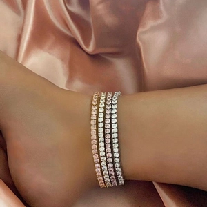 Bracelet de Cheville Sexy Femme Chaîne Tennis en Strass Alliage de Zinc Chaîne de Cheville Scintillante Bijoux pour Boîte de Nuit Fête Mariage