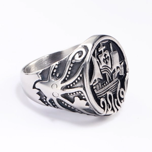 Anello vintage in acciaio inossidabile con barca a vela e tentacoli di polpo argento