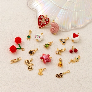 Fai da te Ciondolo in Rame Placcato Oro Collana Retrò Cuore Ciliegia Ragno Animali Ciondoli Catena in Acciaio Inox Gioielli Donna Uomo