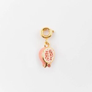 Pendentif grenade détaillé plaqué or 18K avec émail rouge et fermoir à ressort rond