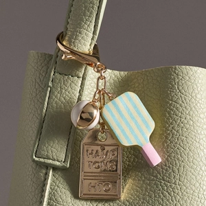 Fashion Travel Theme Keychain Pendant Metal Leather Bag Charm With City Sign Bus Fruit Vacation Decor For Women Bag Accessory