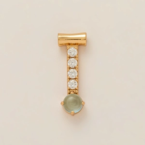 Pendente placcato oro 14K con quattro zirconi bianchi e una pietra di opale verde