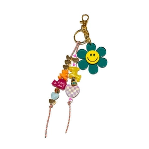 Porte-clés coloré avec fleur sourire, fermoir plaqué or 14K et breloques en cœur