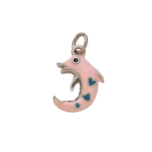 Colgante de delfín rosa con corazones azules y aro plateado para joyas
