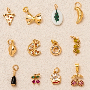 18K Vergoldete Kupfer Zirkonia Lebensmittel Anhänger Pizza Kirsche Croissant Champagner Flasche Charme Halskette Für Damen Modeschmuck