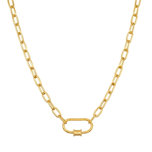 Detail van 18K vergulde paperclip ketting met een maanvormige karabijnsluiting hanger