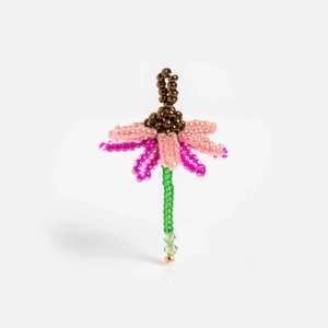 Pendentif fleur perlé fait main avec pétales roses, tige verte et cristal poli