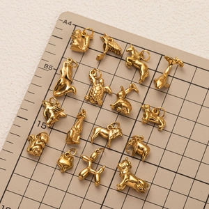 Gouden 18K vergulde roestvrijstalen dierhangers voor doe-het-zelf sieraden sets
