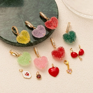 18K Gold Plated Copper Heart Pendant Necklace For Women Retro Enamel Zirconia Inlaid Valentine's Day Jewelry Gift