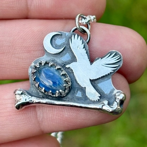 Ciondolo vintage in argento con uccello, luna e pietra blu per creazione di gioielli