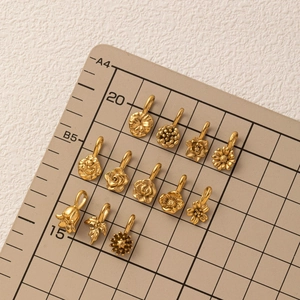 Lot de 11 pendentifs floraux en acier inoxydable plaqué or 18K pour bijoux DIY