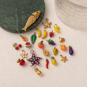 Ciondoli in acciaio inossidabile placcato oro 18K frutta e creature marine per DIY