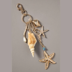 Porte-clés sur le thème marin avec étoile de mer, coquillage et perles en or 14K