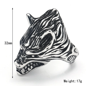 Viking wolf head ring in vintage steel, 32mm height masculine punk jewelry for men