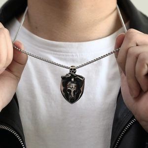 Retro stainless steel Spartan warrior helmet and skull pendant necklace for men